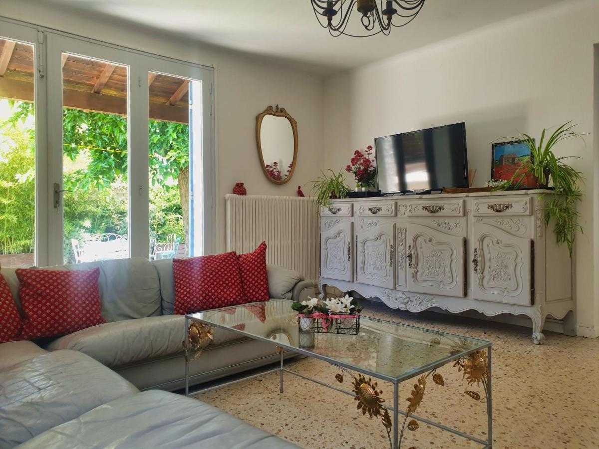 Villa Calme, Climatisee, Piscine, A 2 Pas Du Centre Л'Иль-сюр-ла-Сорг Экстерьер фото